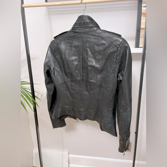 Danier leather jacket - Picture 2 of 8